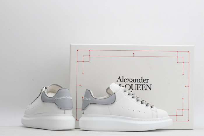 ALEX MCQU SNEAKER