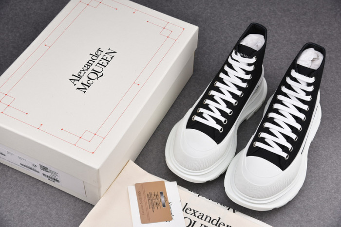 ALEX MCQU SNEAKER