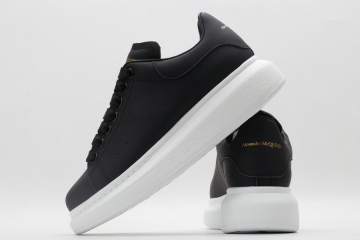 ALEX MCQU SNEAKER