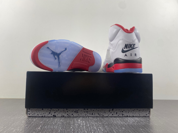 Air Jordan 5 Retro Fire Red Black Tongue (2013)  136027-120