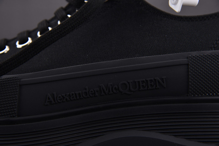 ALEX MCQU SNEAKER