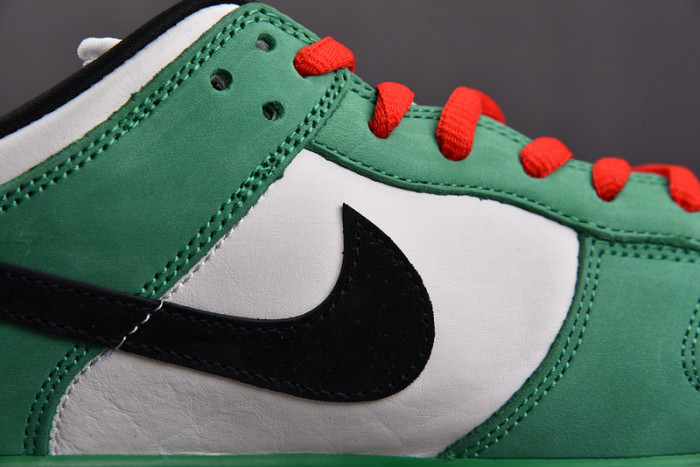 Nike SB Dunk Low Heineken 304292-302
