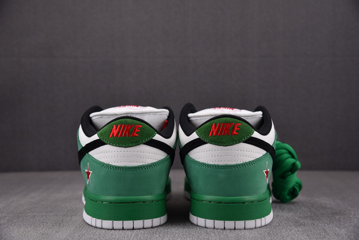 Nike SB Dunk Low Heineken 304292-302