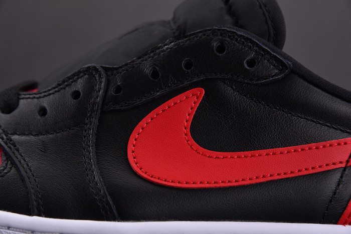 Air Jordan 1 Retro Low Bred 705329-001