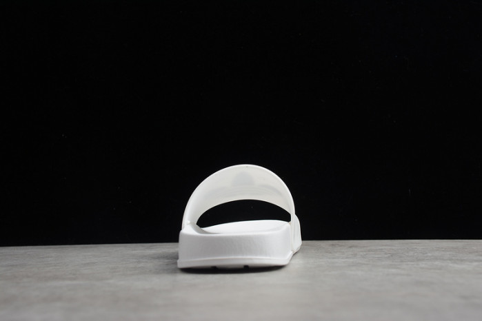 ADILETTE PRIDE SLIPPER H903P178