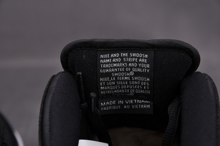 NIKE DUNK LOW X CACTUS PLANT FLEA MARKET CV1727-001