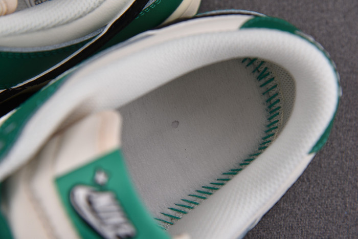 Dunk Low SE “Lottery” DR9654-100