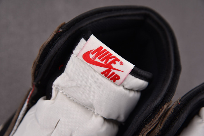 AIR Jordan 1 Retro High OG SP Travis Scott Mocha CD4487-100