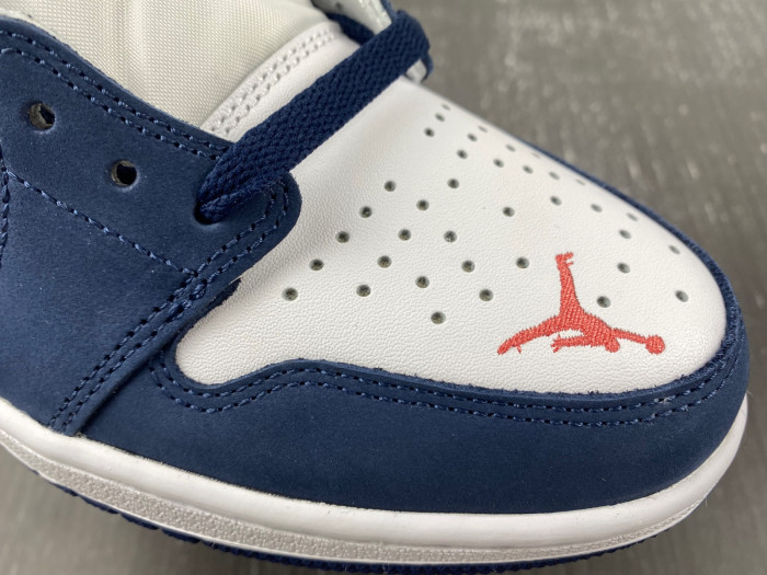 Air Jordan 1 Low SB Midnight Navy CJ7891-400