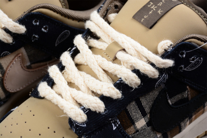 NIKE SB DUNK LOW TRAVIS SCOTT  - CT5053-001