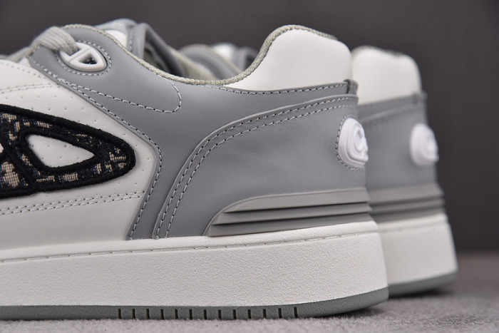 D10R B57 LOW SNEAKER