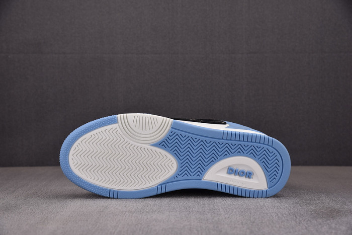 D10R B57 MID SNEAKER