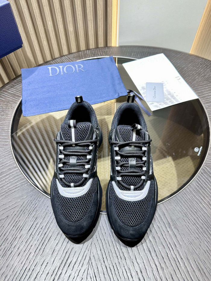 D10R SNEAKER