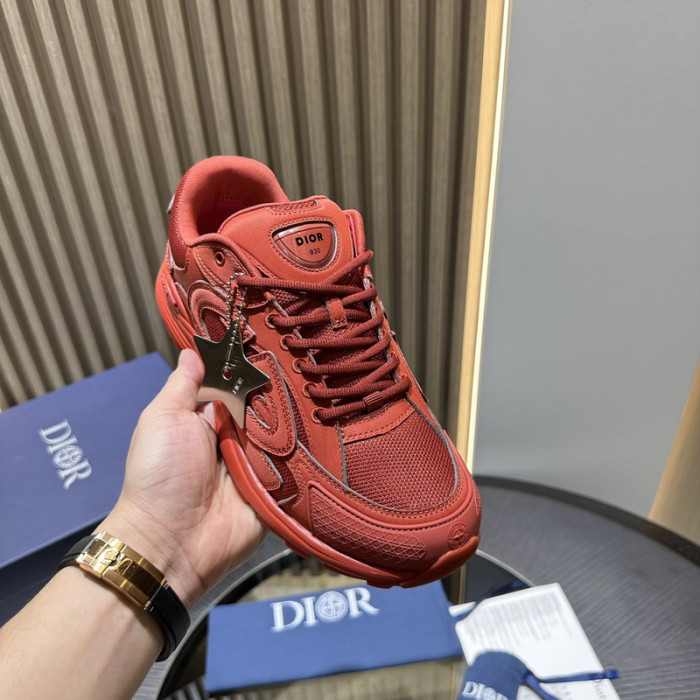 D10R SNEAKER