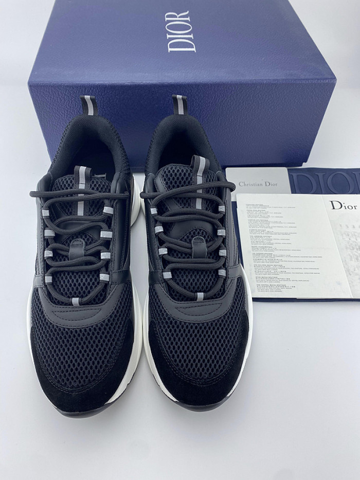 D10R SNEAKER