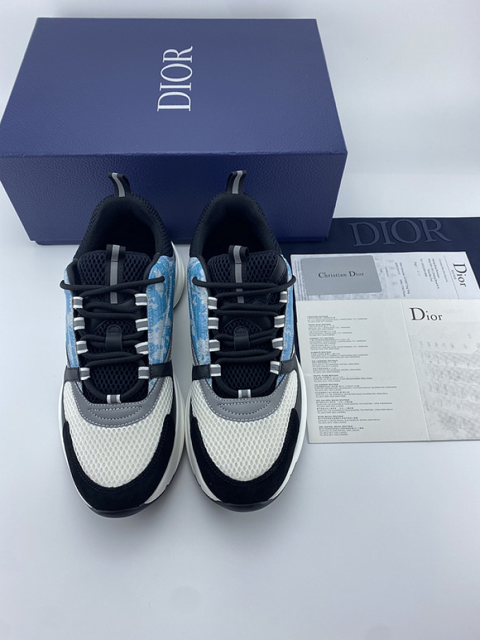 D10R SNEAKER