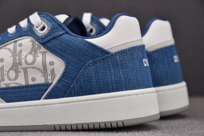 D10R B27 LOW SNEAKER