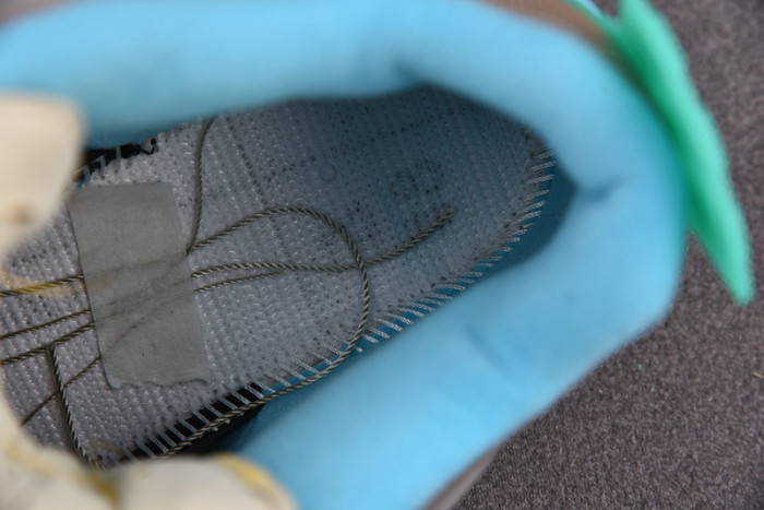 UNION X AIR JORDAN 4“ TAUPE HAZE” DJ5718-242