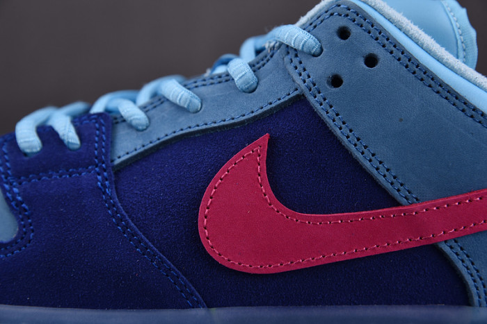 Run The Jewels x Nike Dunk SB Low DO9404-400