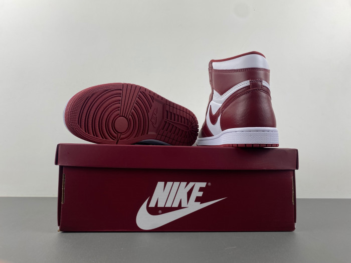 Air Jordan 1 High OG “Team Red” DZ5485-160