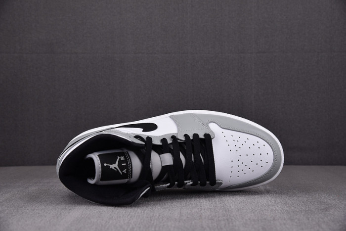 AIR JORDAN 1 MID LIGHT SMOKE GREY 554724-092