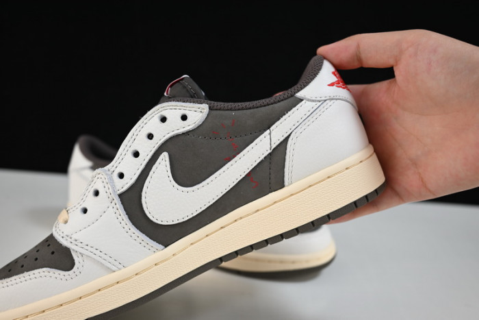 TRAVIS SCOTT X AIR JORDAN 1 LOW OG “REVERSE MOCHA”    DM7866-162