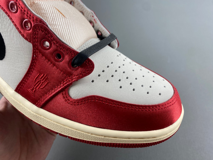 Air Jordan 1 Retro Low OG Trophy Room Away FN0432-100