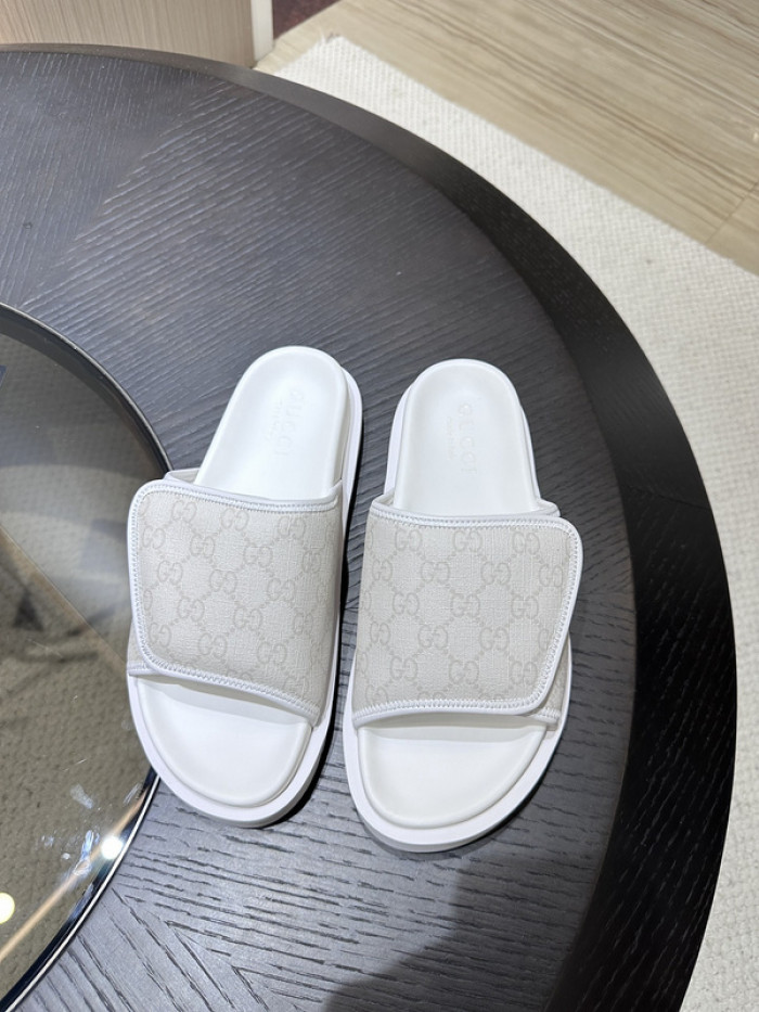 GUI SANDAL