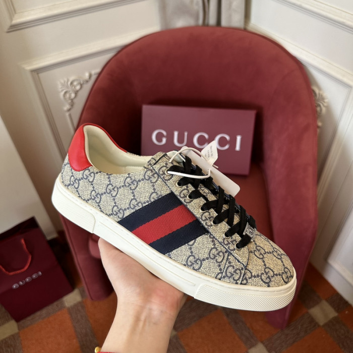 GUI SNEAKER