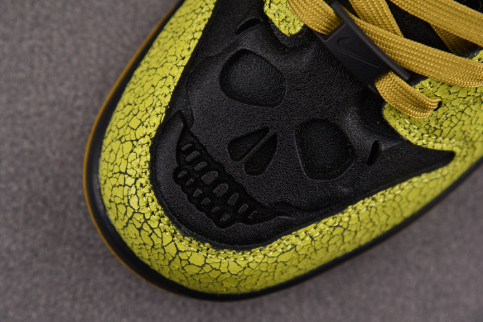 Nike Dunk Low QS Halloween Skull HV6103-300