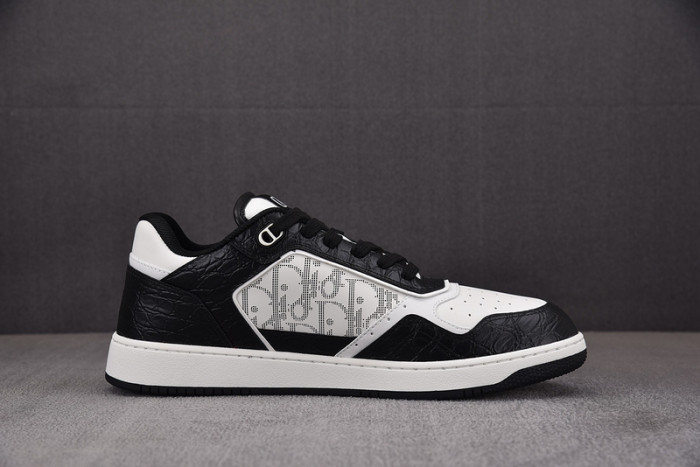 D10R B27 LOW SNEAKER