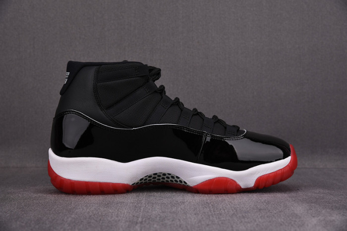 AIR JORDAN 11 Retro Playoffs Bred (2019) 378037-061
