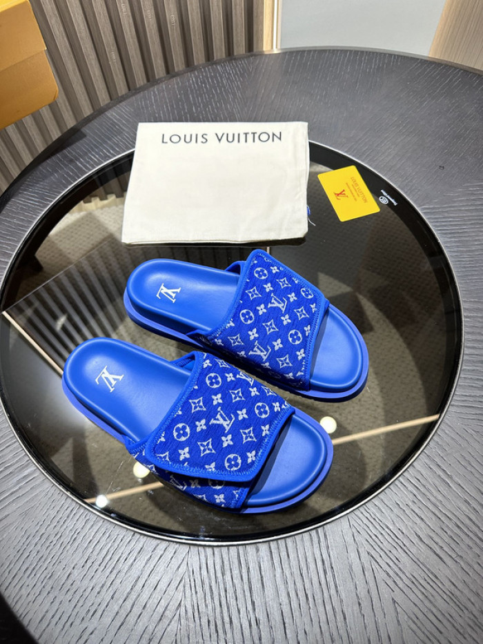 L0VT SANDAL