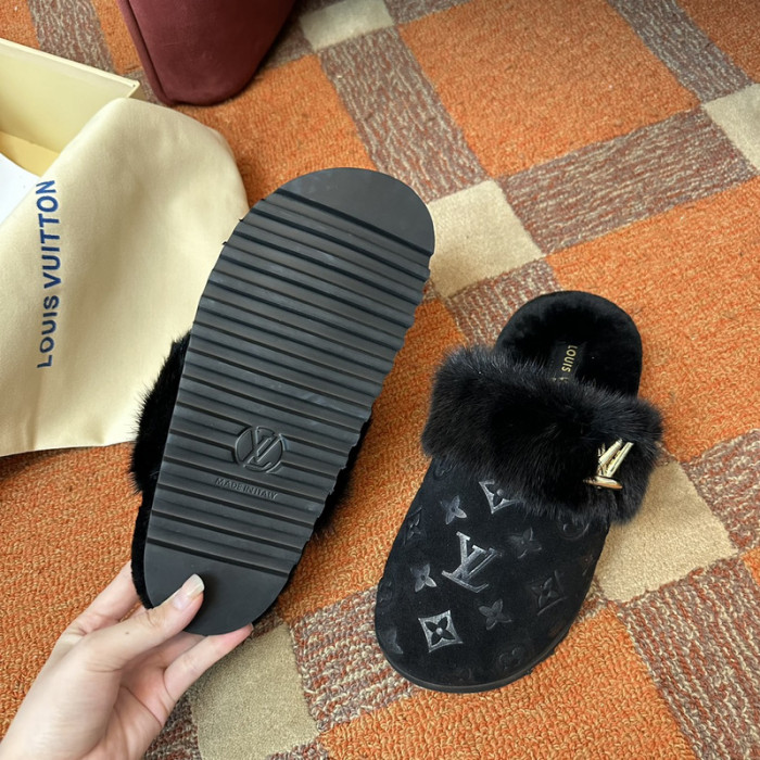 L0VT SANDAL
