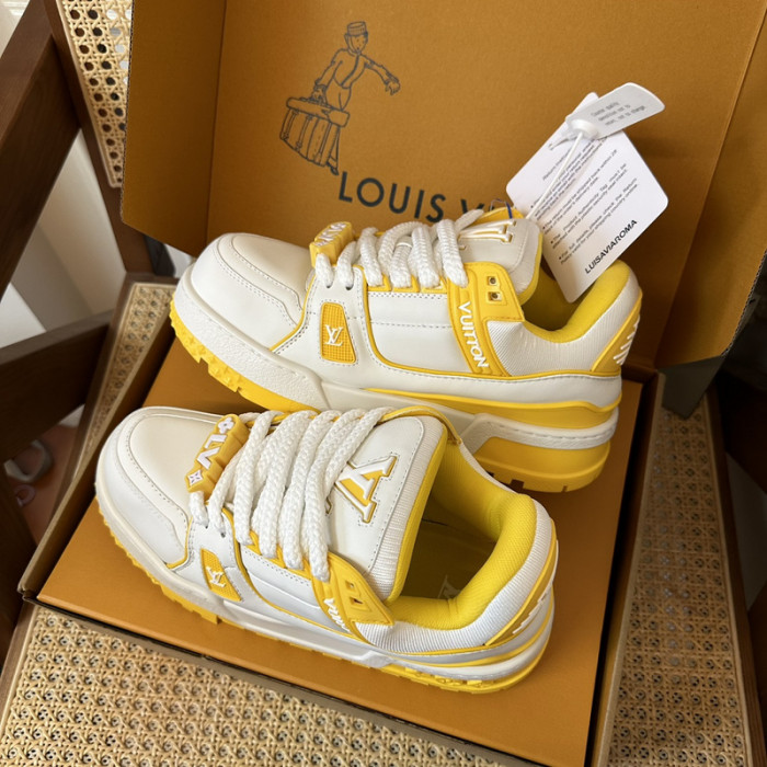 L0VT SNEAKER