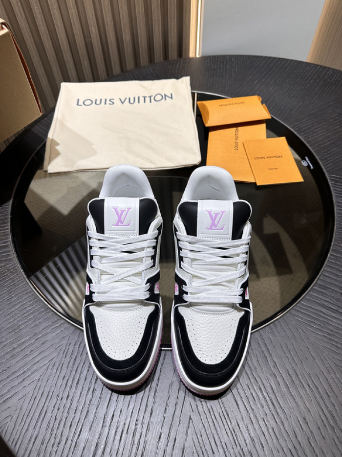 L0VT SNEAKER