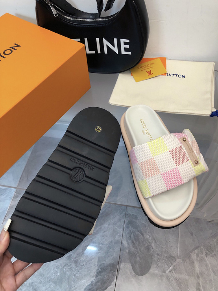 L0VT SANDAL