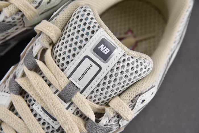 NEW BALAN& SNEKAER