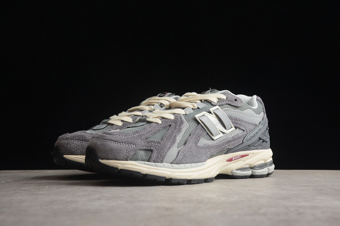 NEW BALAN& SNEKAER