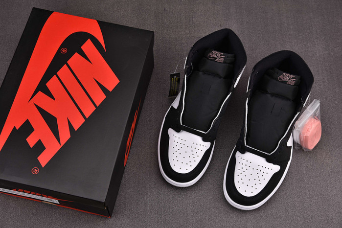 Jordan 1 Retro High OG Bleached Coral 555088-1088