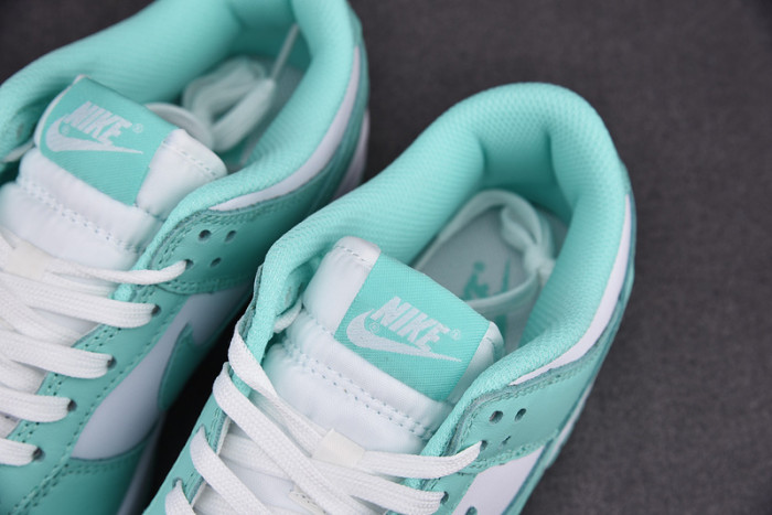 NIKE DUNK LOW ＂GREEN GLOW＂DD1503-105