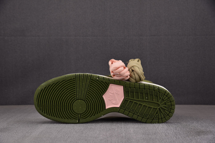 Yuto Horigome x Nike SB Dunk Low HF8022-300